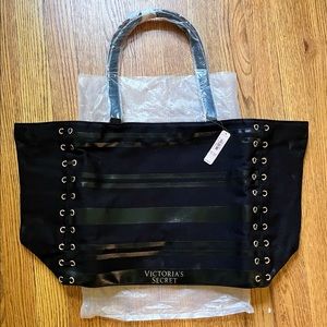 *NWT* Victoria’s Secret Tote